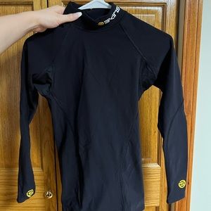 SKINS long sleeve top